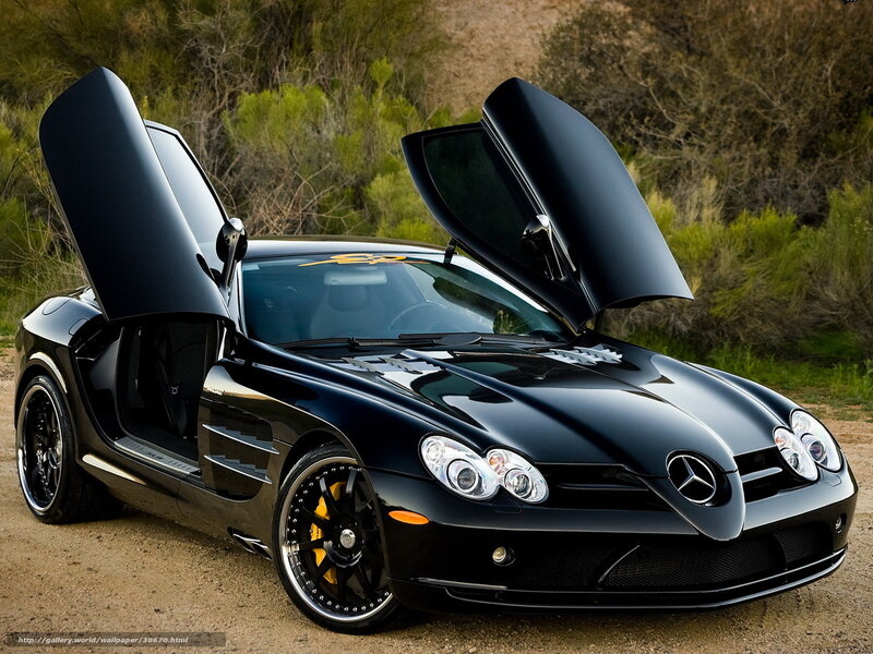 Black Mercedes-Benz SLR McLaren