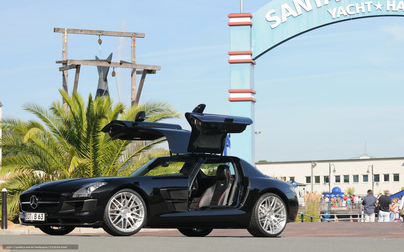 Black Mercedes-Benz SLS AMG
