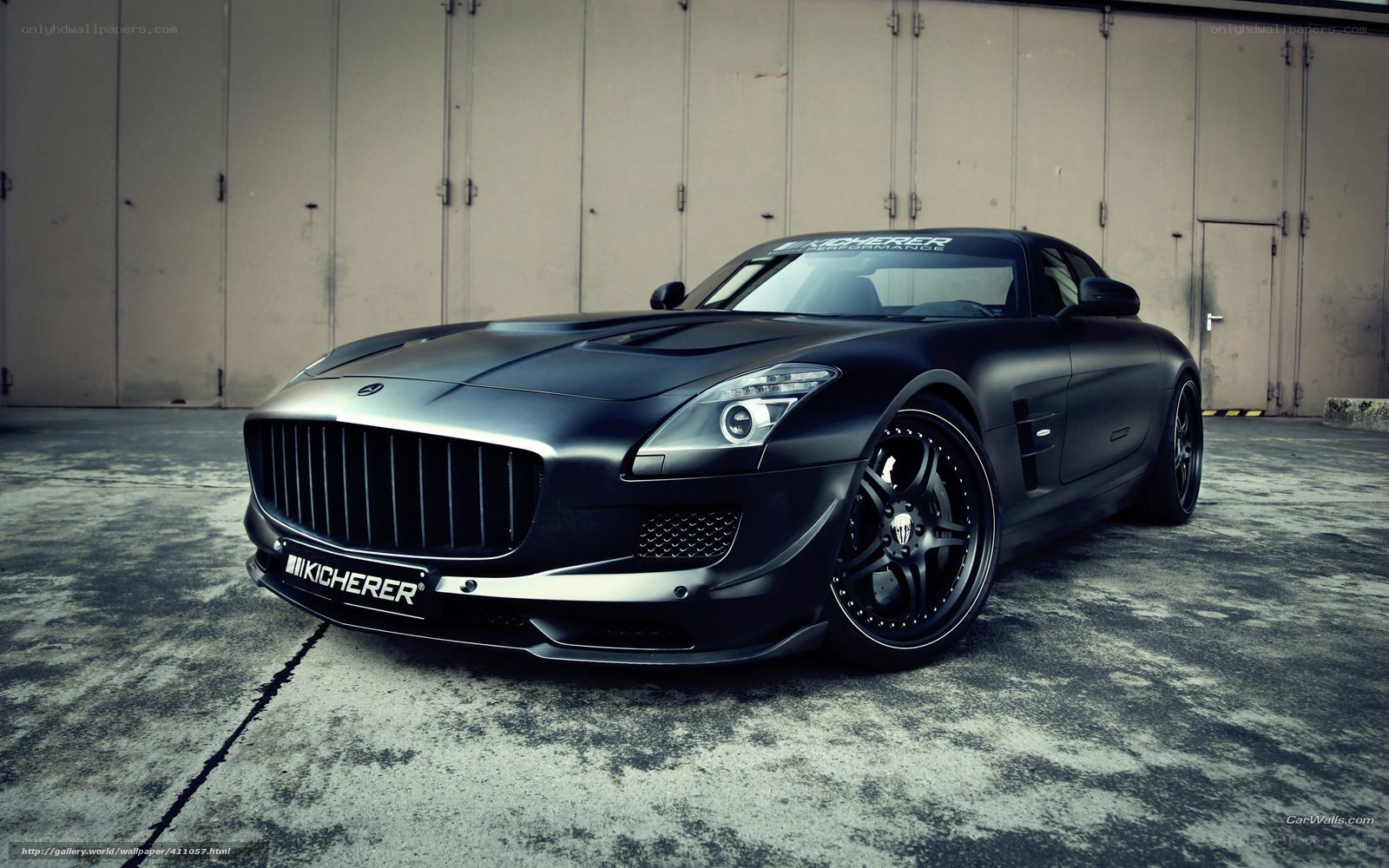 black mercedes-benz sports car