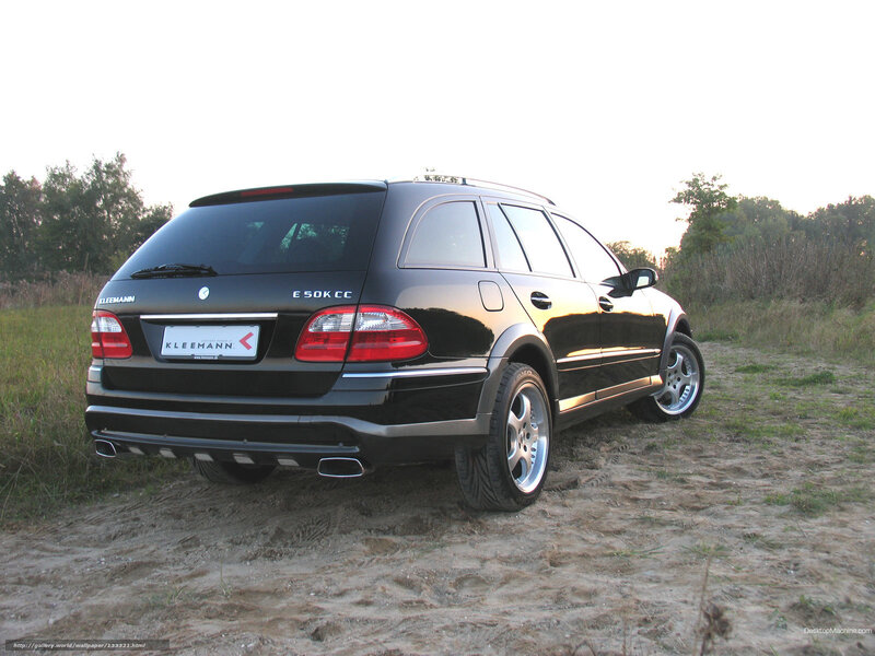 black mercedes e500 cc station wagon
