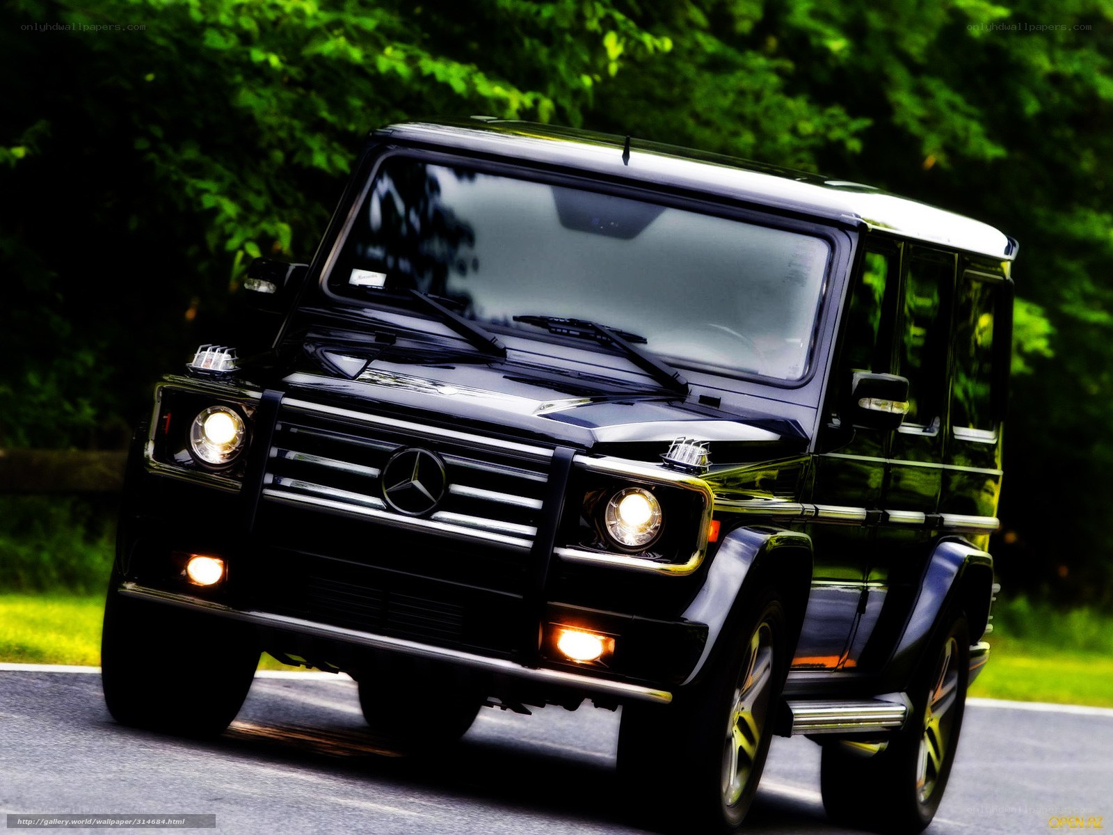 Black Mercedes G-Wagon on road