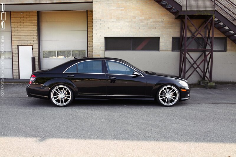 Black Mercedes S550 sedan