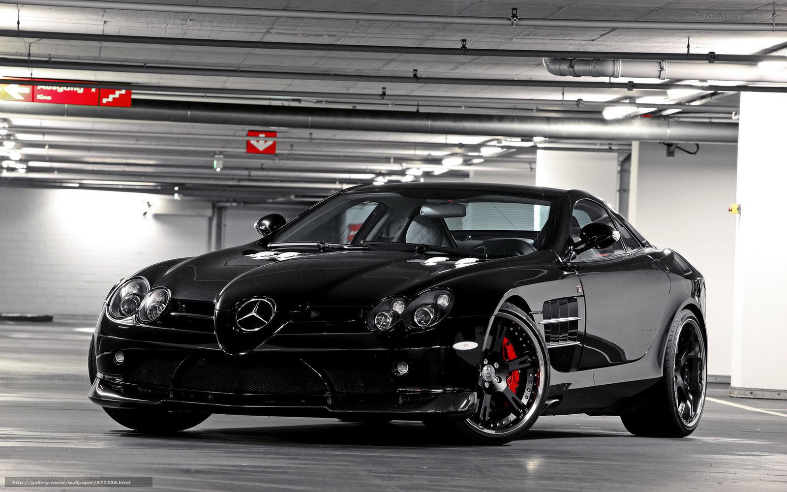 Black Mercedes SLR McLaren