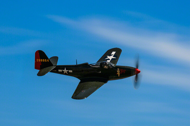 Black Military Airplane — Blue, Dynamic
