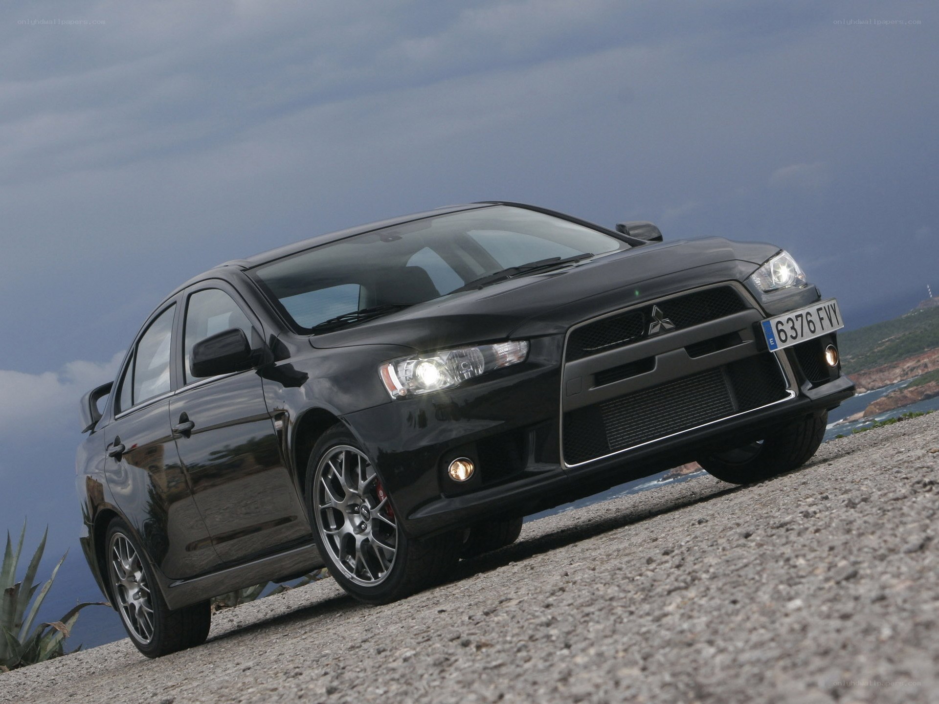 Black Mitsubishi Lancer