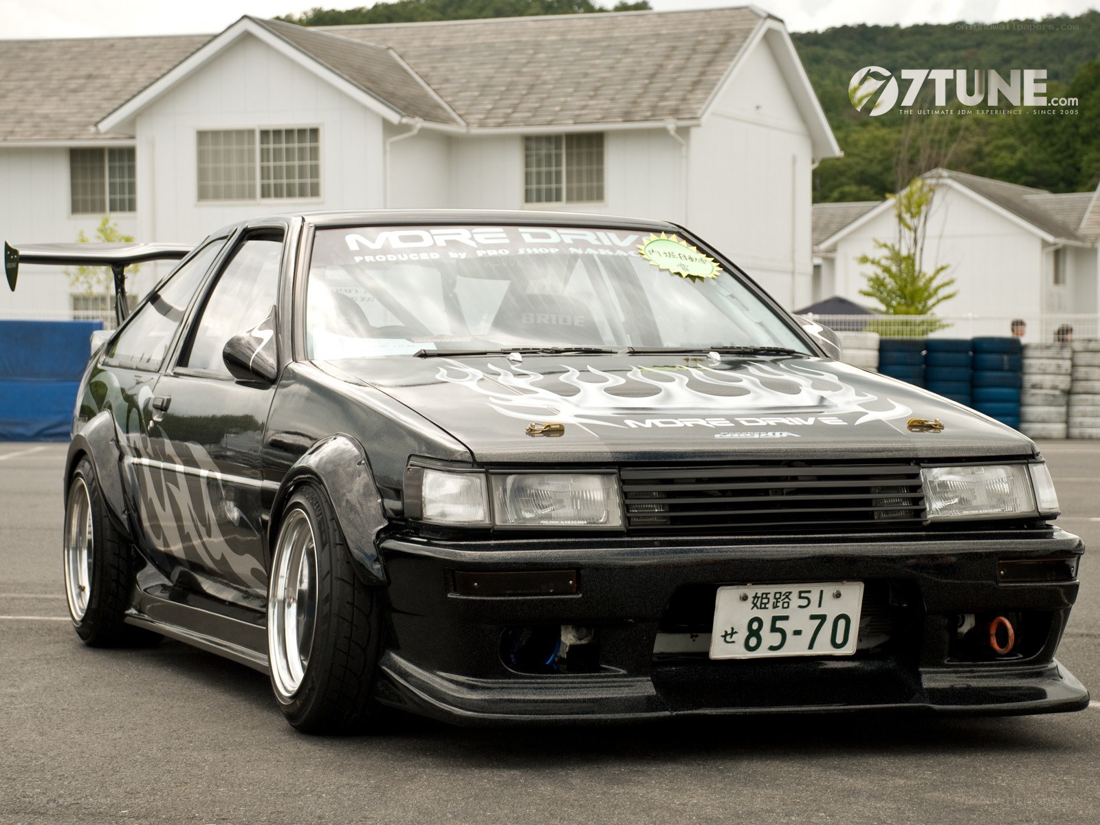 black modified toyota ae86