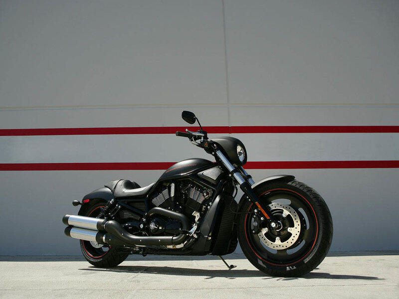 Black Motorcycle — Neutral, Afternoon