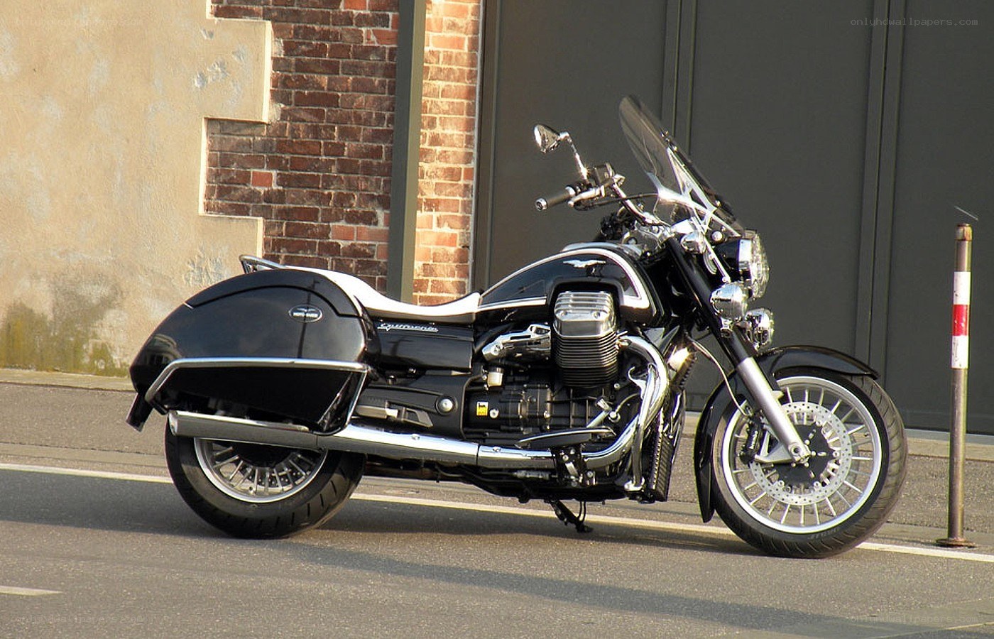 black motorcycle on street