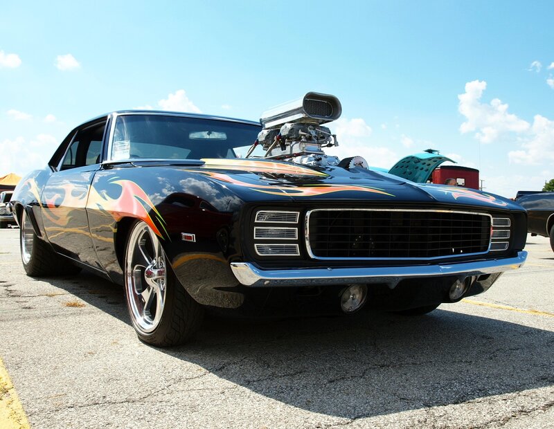 Black Muscle Car — Bright