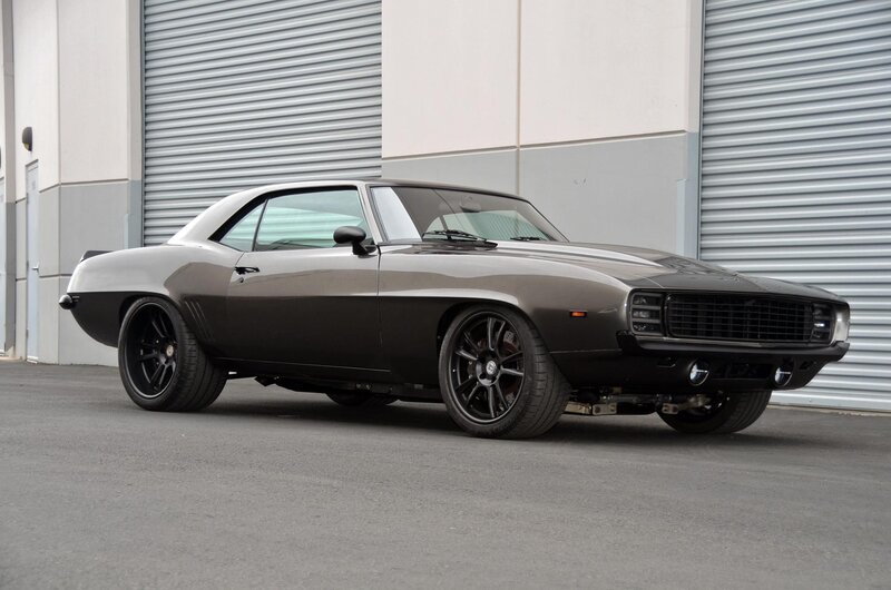 Black Muscle Car — Gray, Calm