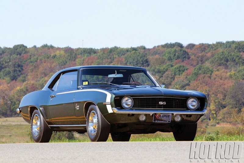 Black Muscle Car — Serene, Autumn
