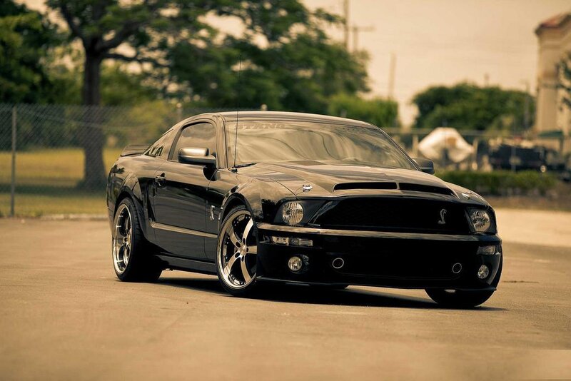 black mustang shelby gt500