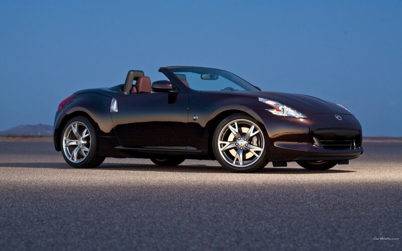 Black Nissan 370Z Roadster
