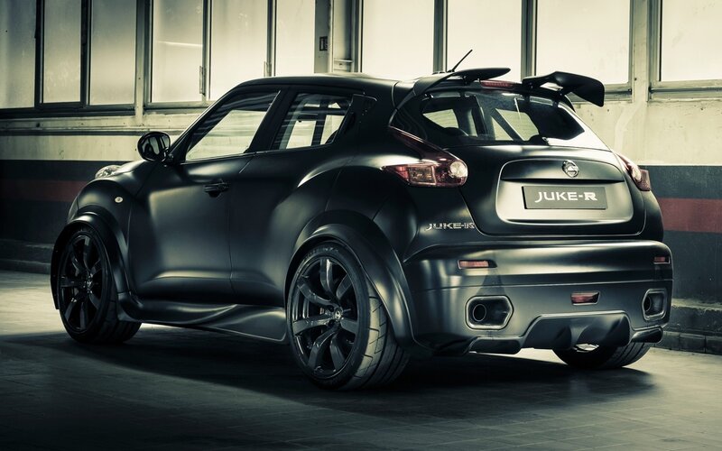 Black Nissan Juke-R car