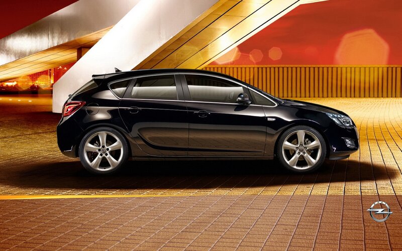 Black Opel Astra hatchback