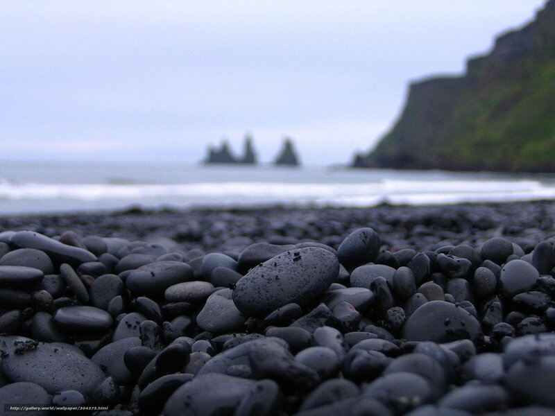 Black Pebble Beach — Serene