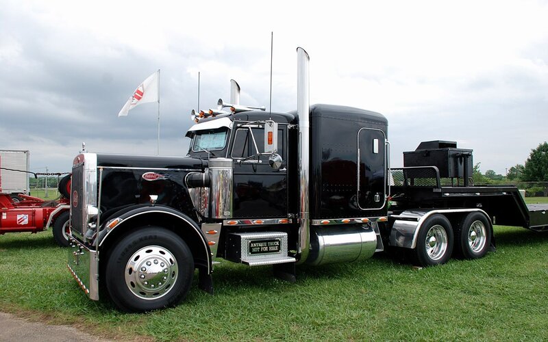 black peterbilt semi-truck