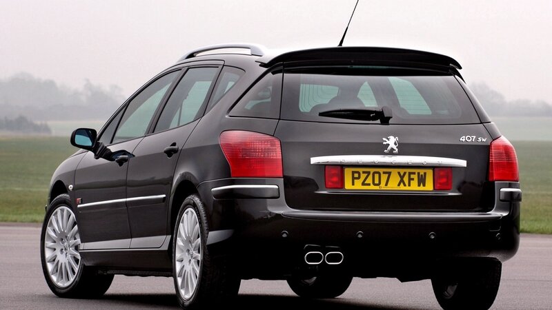 black peugeot 407 sw