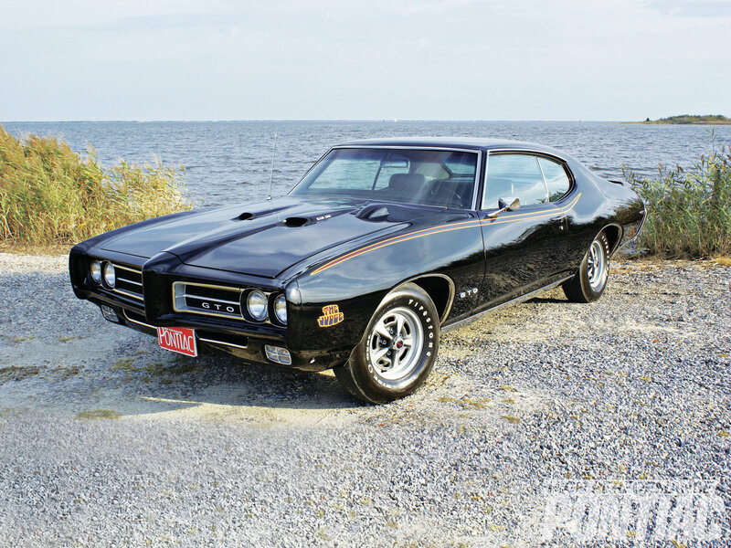 Black Pontiac Gto