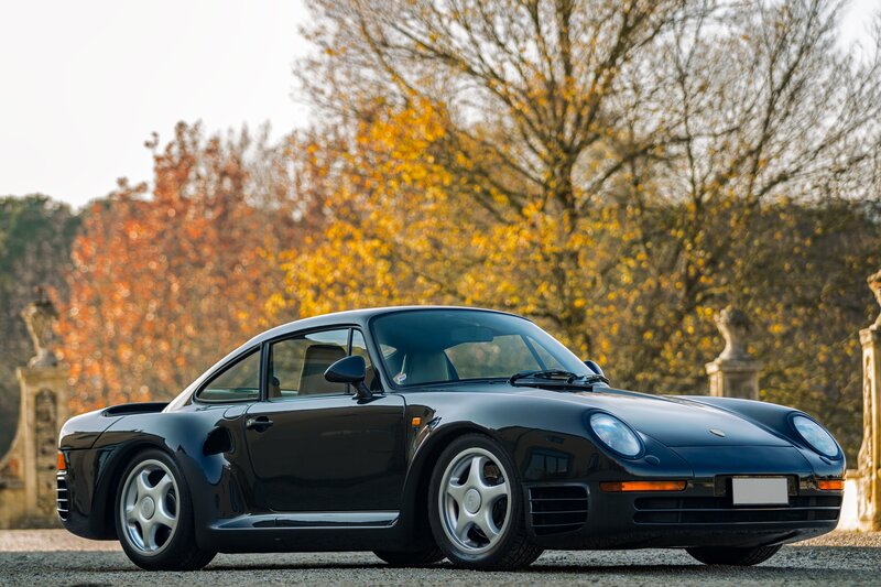Black Porsche 959