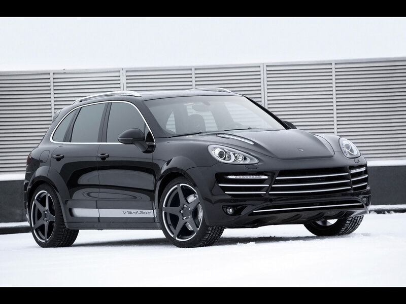 Black Porsche Cayenne — Cold