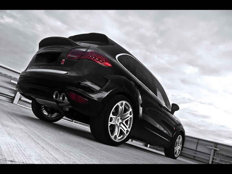 black porsche cayenne suv