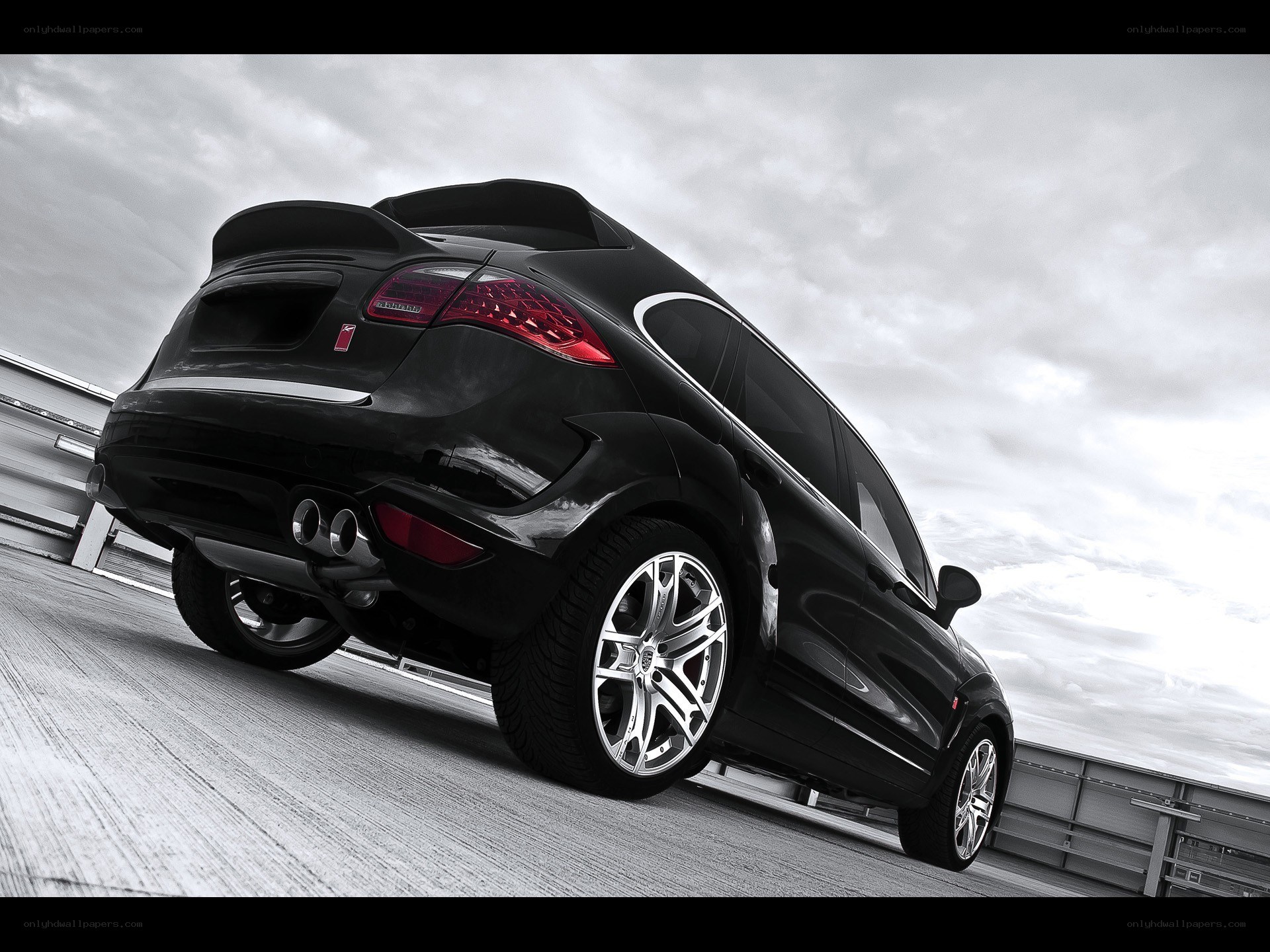 black porsche cayenne suv