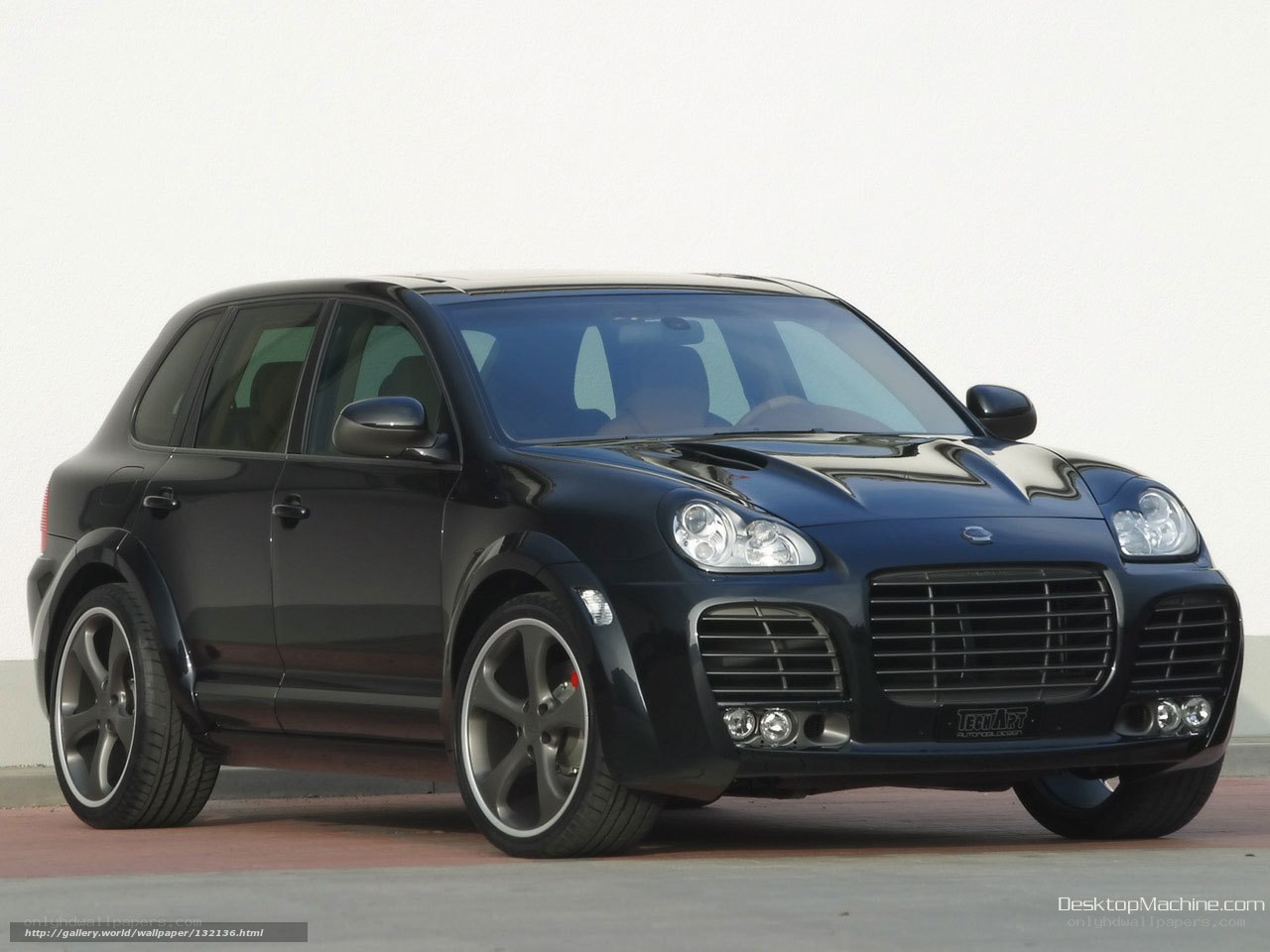 black porsche cayenne suv