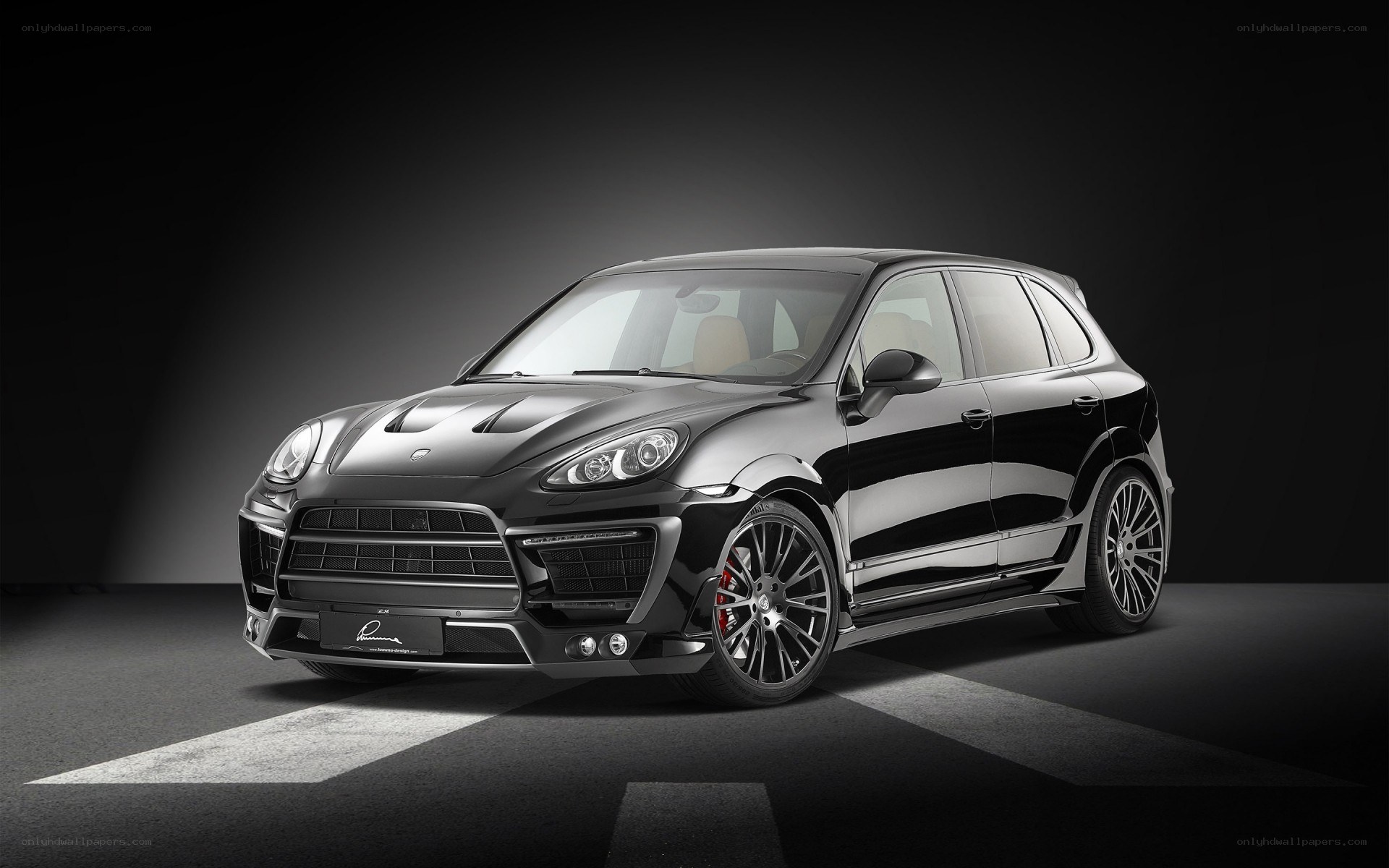 Black Porsche Cayenne tuning