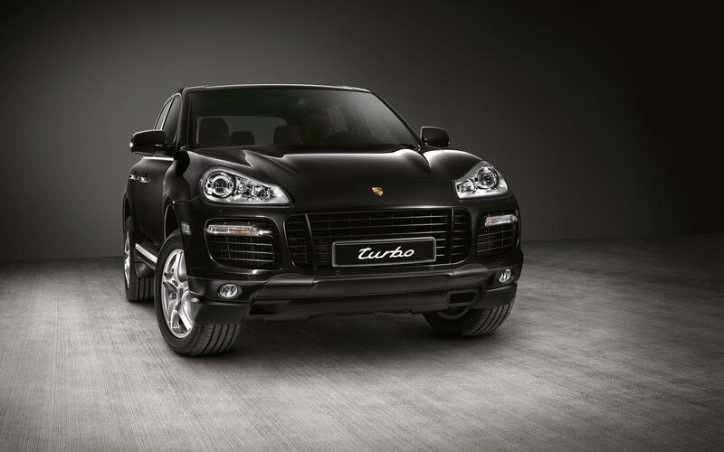 Black Porsche Cayenne Turbo