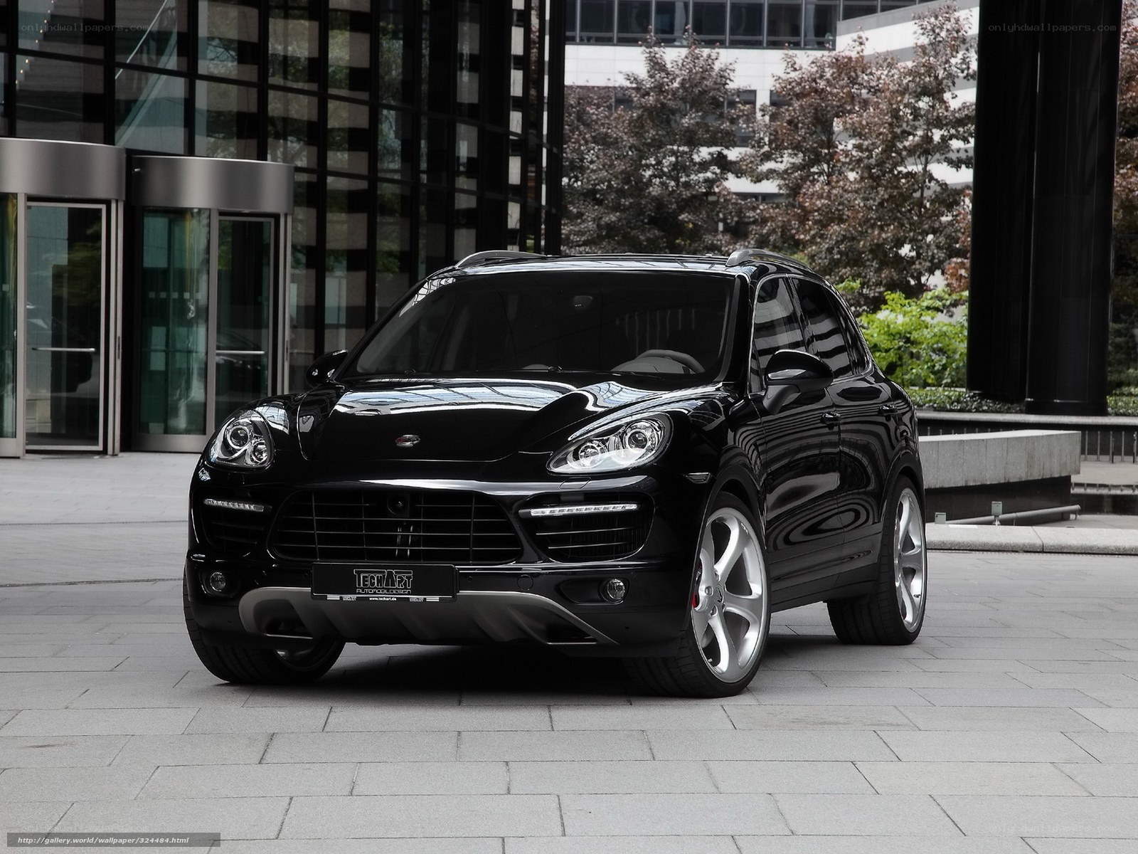 Black Porsche Cayenne