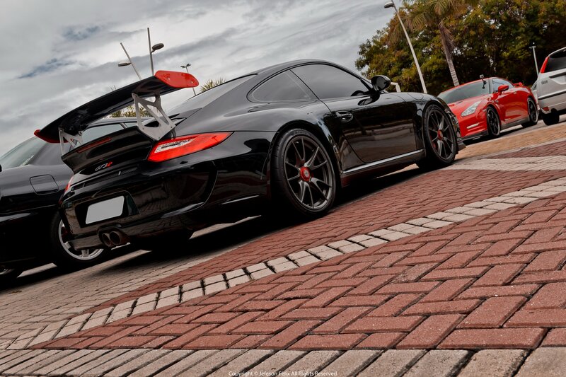Black Porsche Gt3 — Dramatic