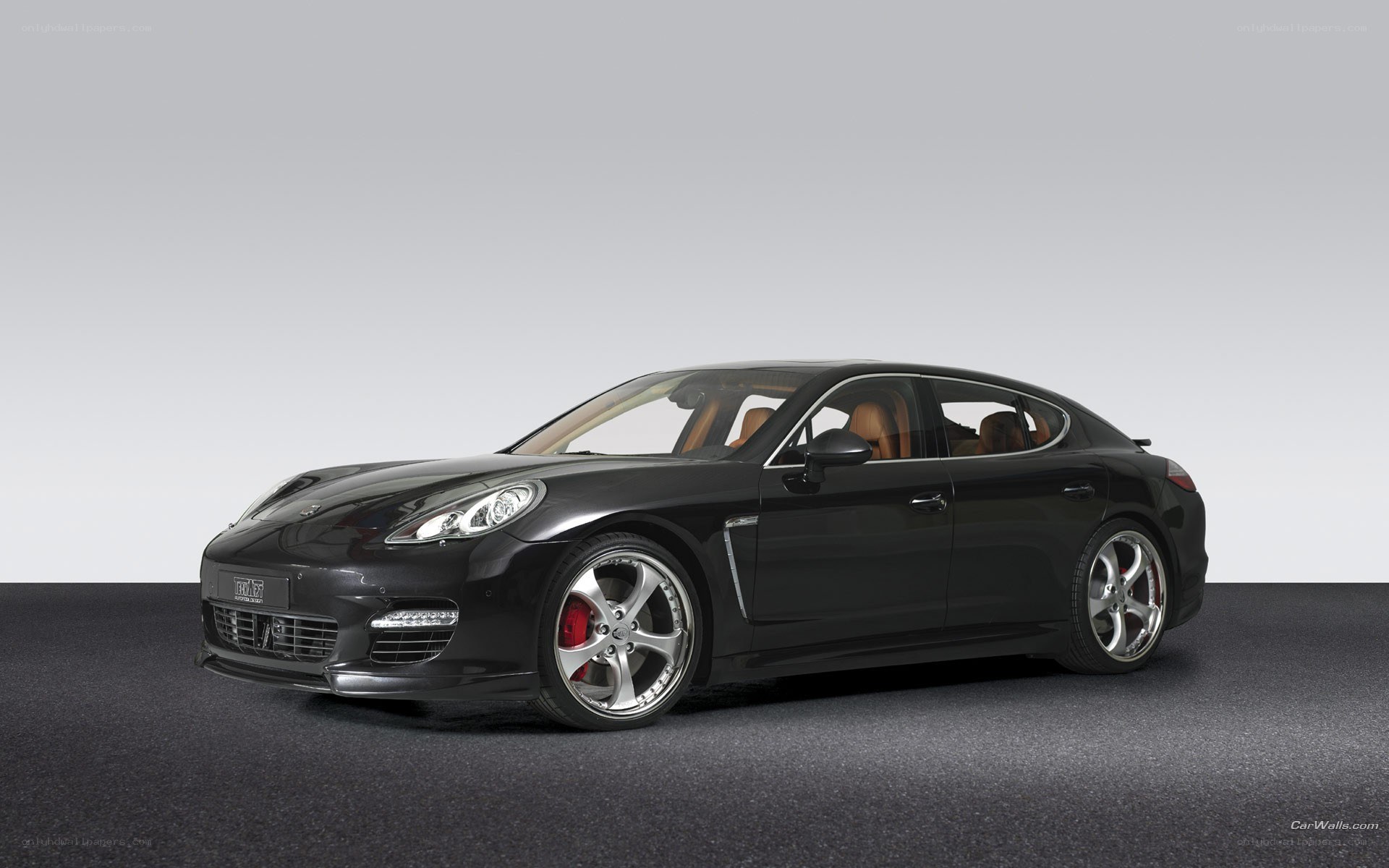black porsche panamera