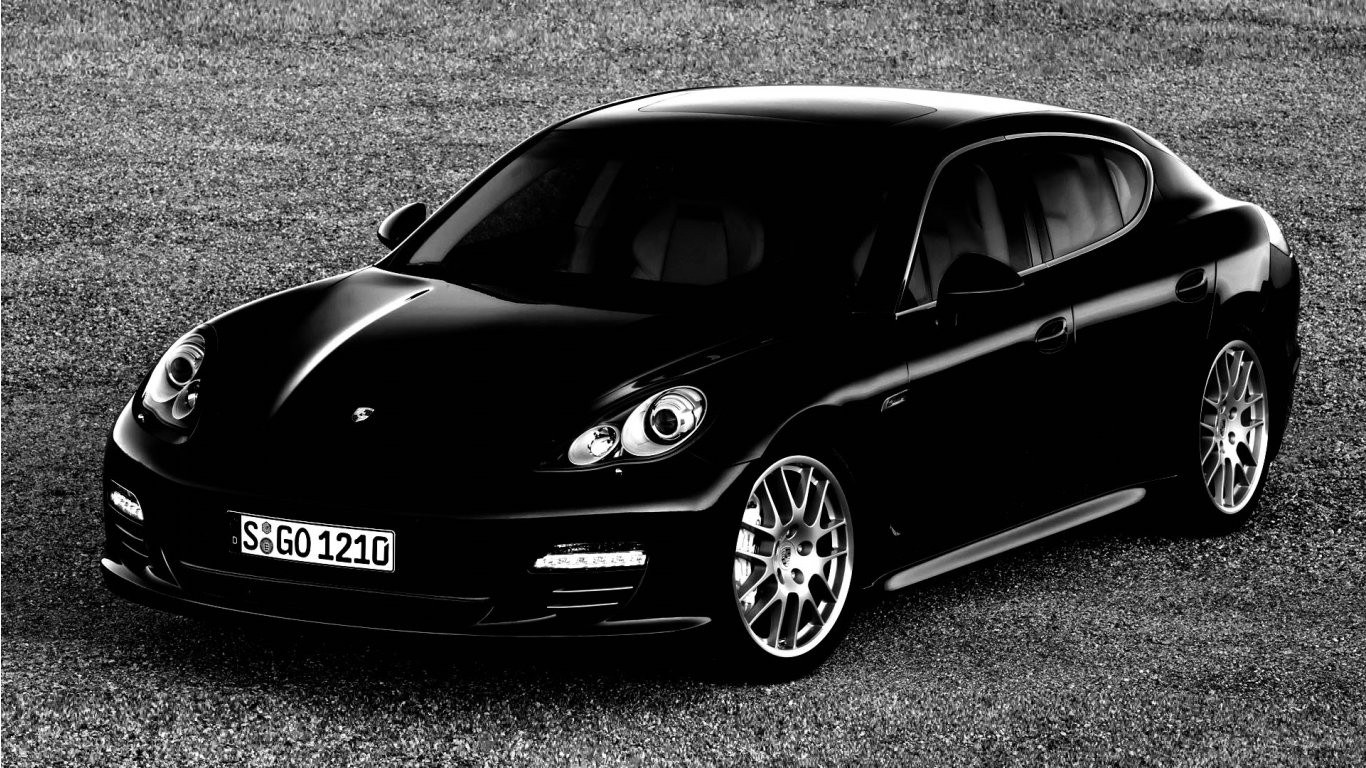 black porsche panamera