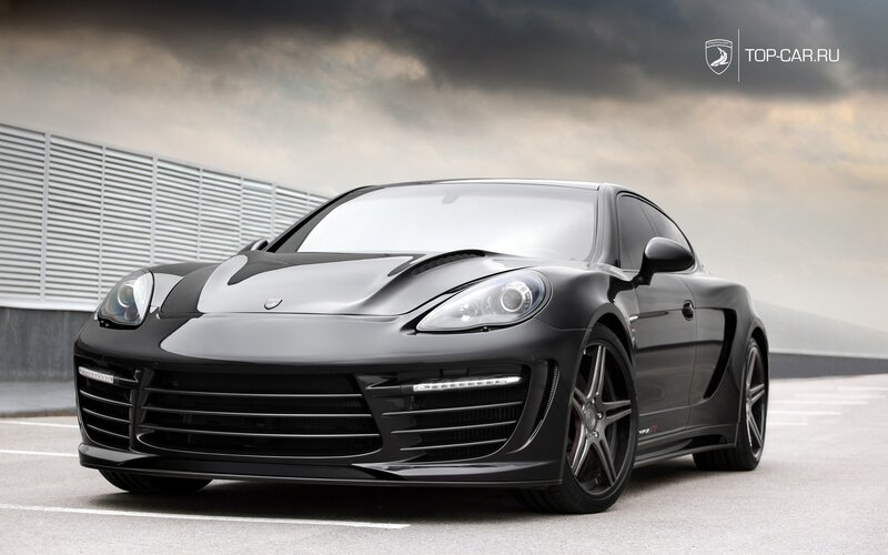 black porsche sports car