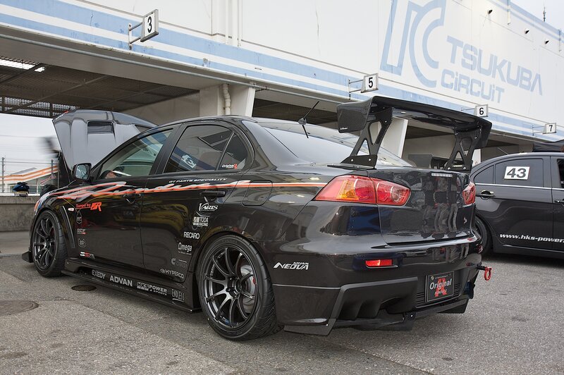 Black race car at Tsukuba Circuit