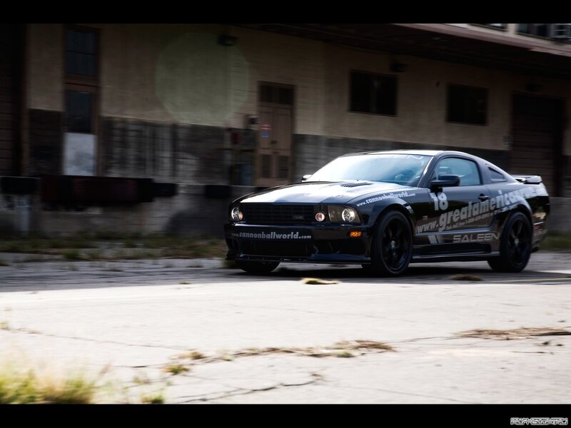 Black Race Car — Dynamic, Photograph, Building