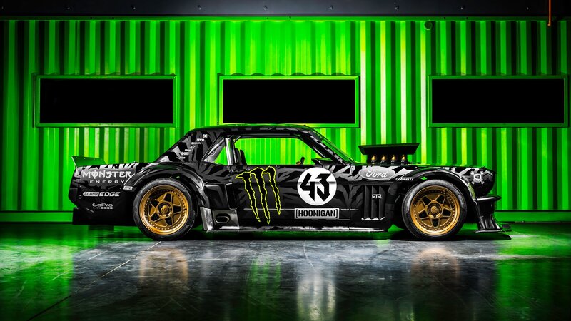 Black Race Car — Green