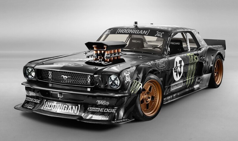Black Racing Car — Aggressive
