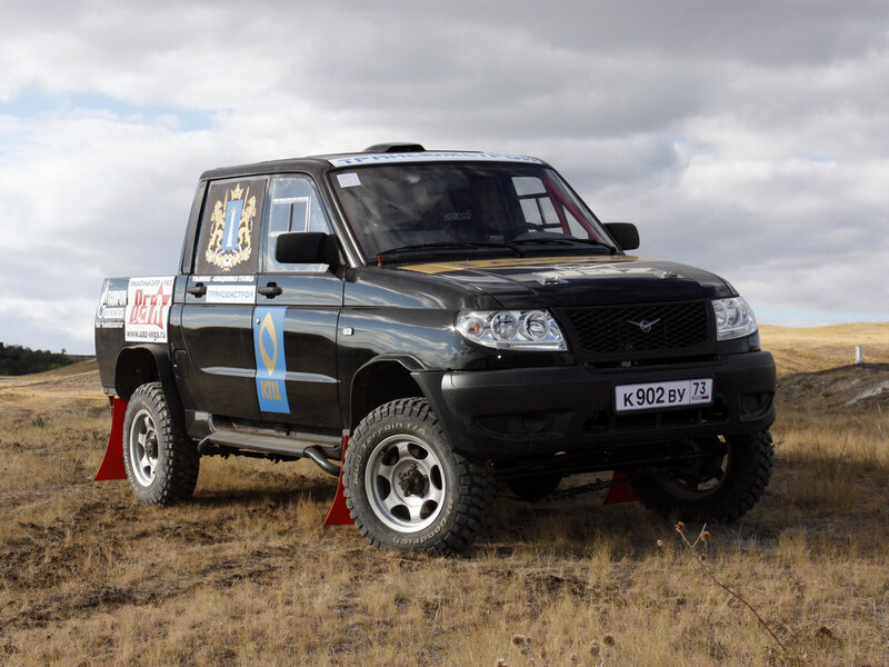 Black Rally Truck