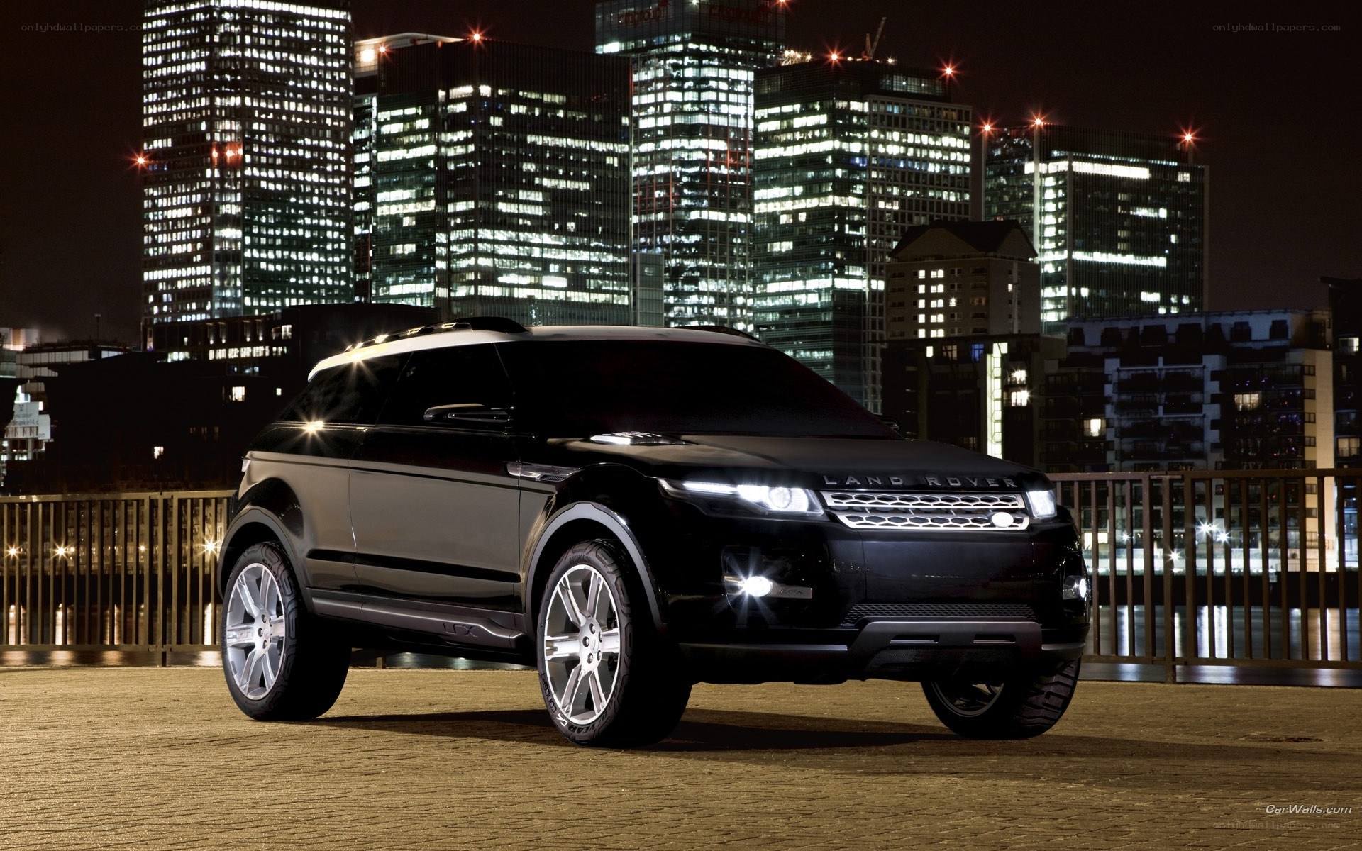 Black Range Rover at night