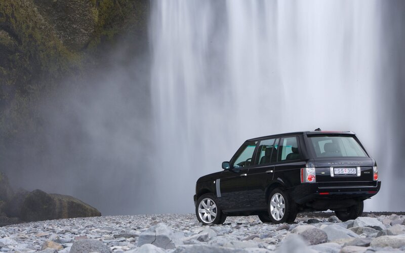 Black Range Rover — Dramatic, Photograph