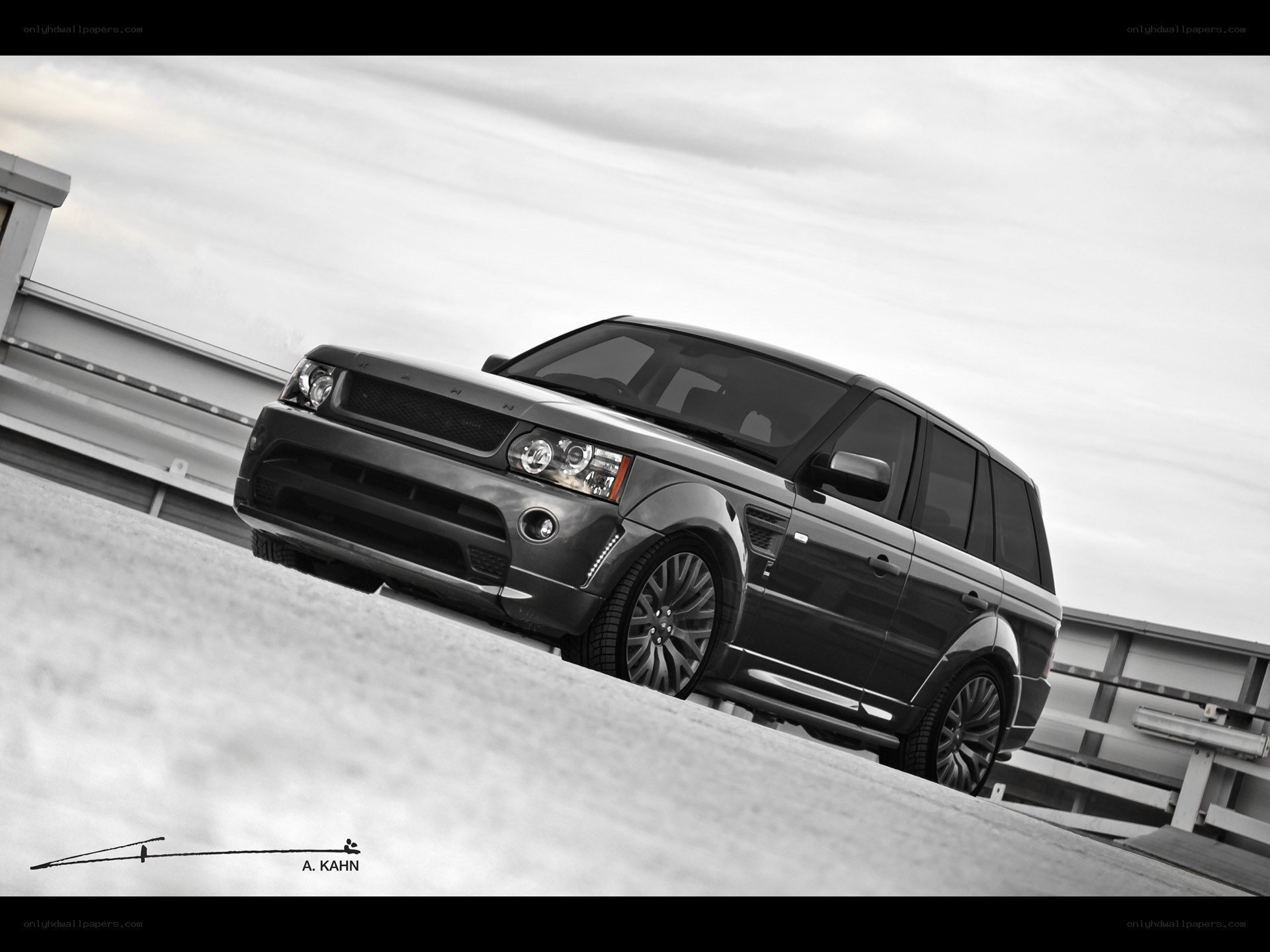 Black Range Rover on ramp