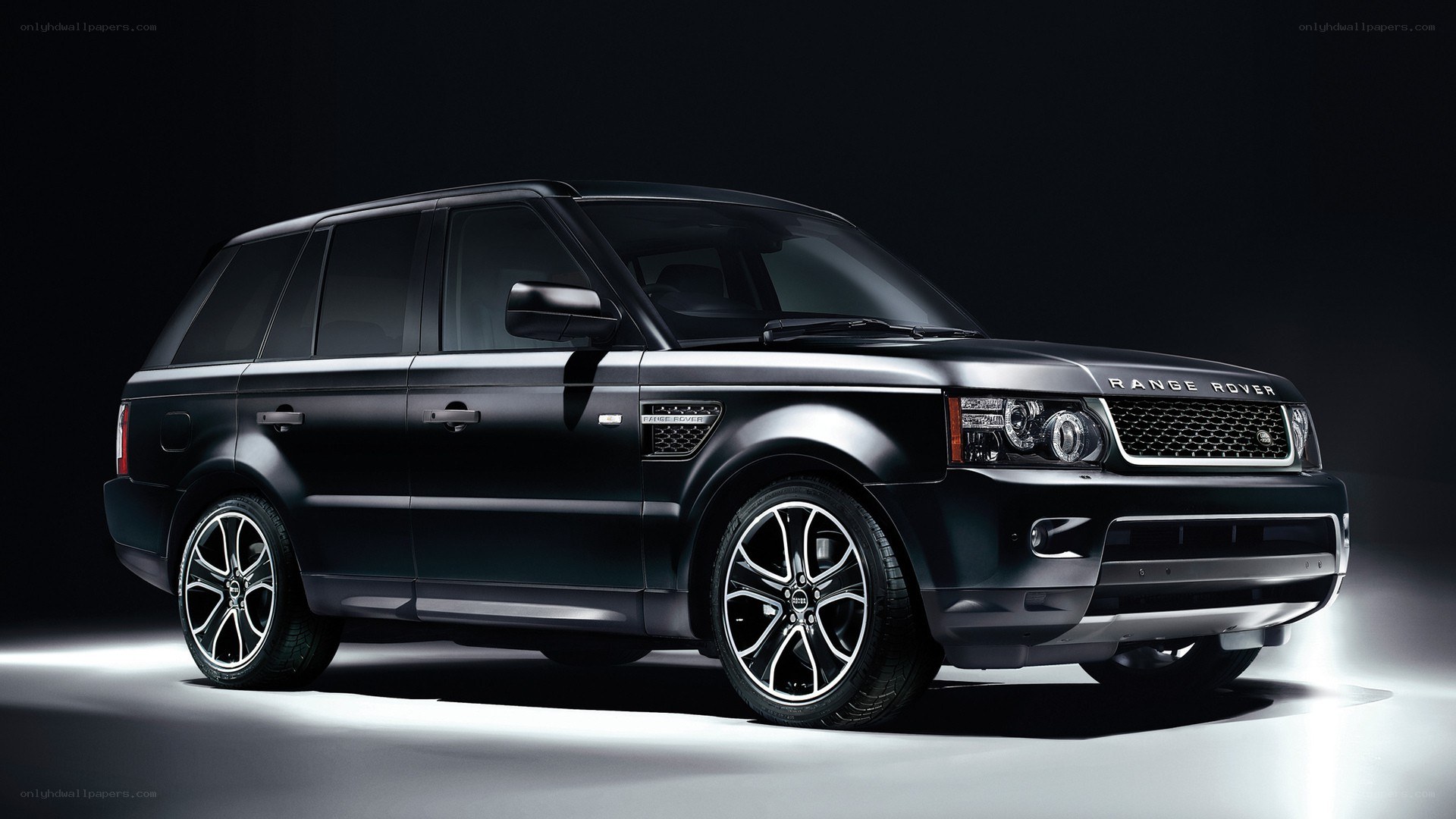 Black Range Rover Sport