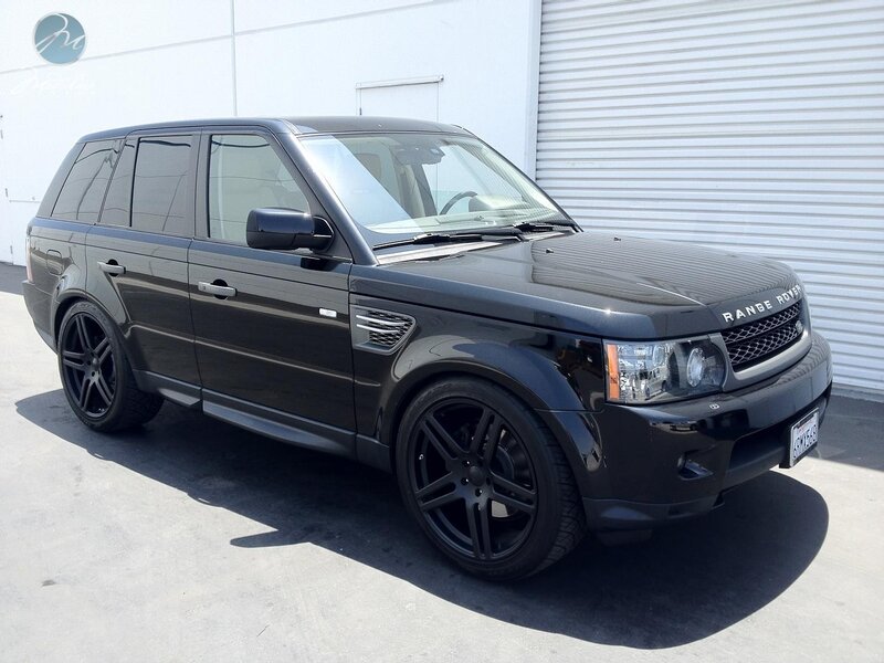 black range rover sport