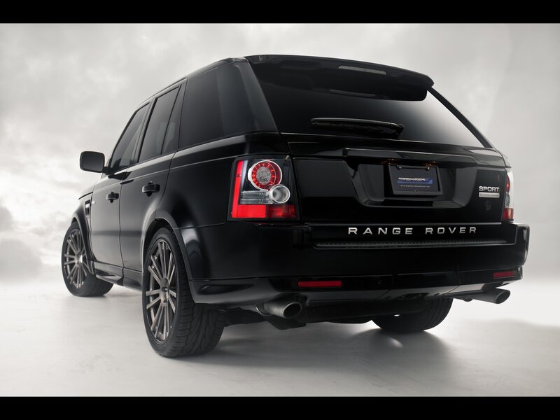 Black Range Rover Sport — Dramatic