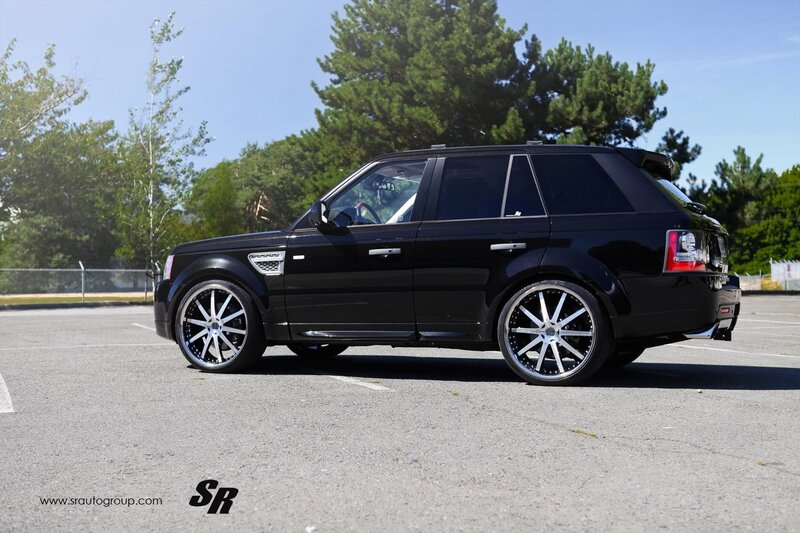 Black Range Rover Suv — Calm, Afternoon, Photograph, Trees