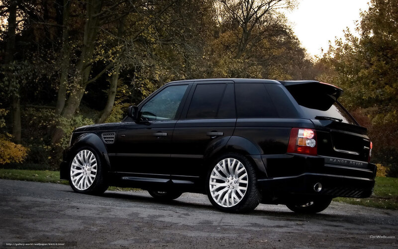 Black Range Rover Suv — Dramatic, Autumn