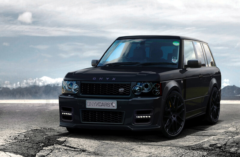Black Range Rover Suv — Dramatic