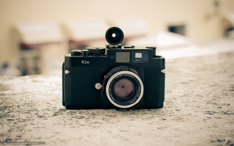 Black Rangefinder Camera — Calm